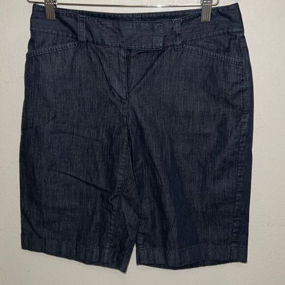 Ann Taylor Curvy fit shorts size 2 - Picture 1 of 8